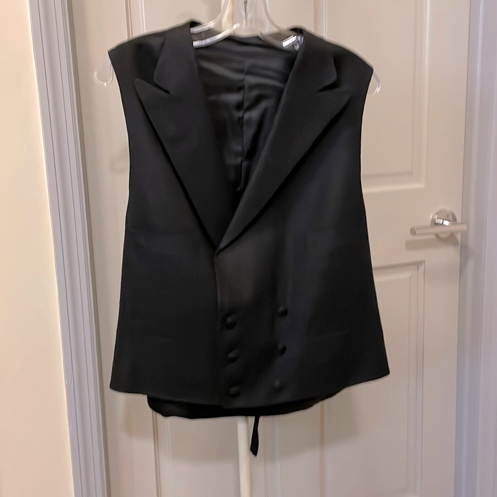 No label silk/wool herringbone weave waistcoat with lapel, pockets, dbl breasted